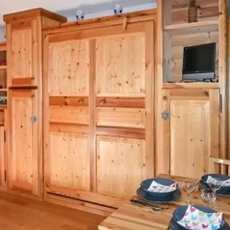 Cosy Avec Lit Escamotable Et Acces Facile Aux Pistes A - Fr-1-266-183 Apartment *