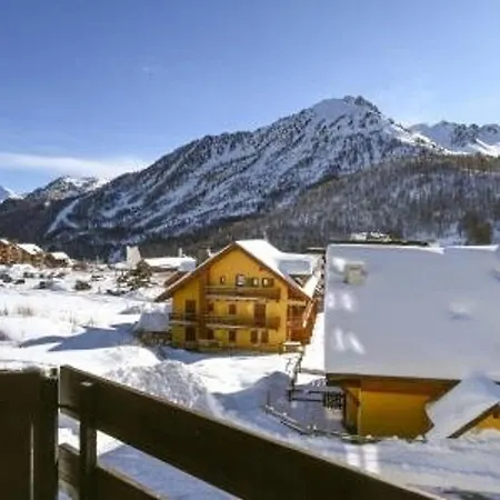 Cosy Avec Lit Escamotable Et Acces Facile Aux Pistes A - Fr-1-266-183 Apartment *